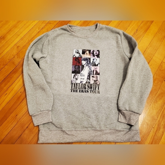 Sweaters - NWOT Taylor Swift The Eras Tour light heathered grey crewneck. Print. Size M.